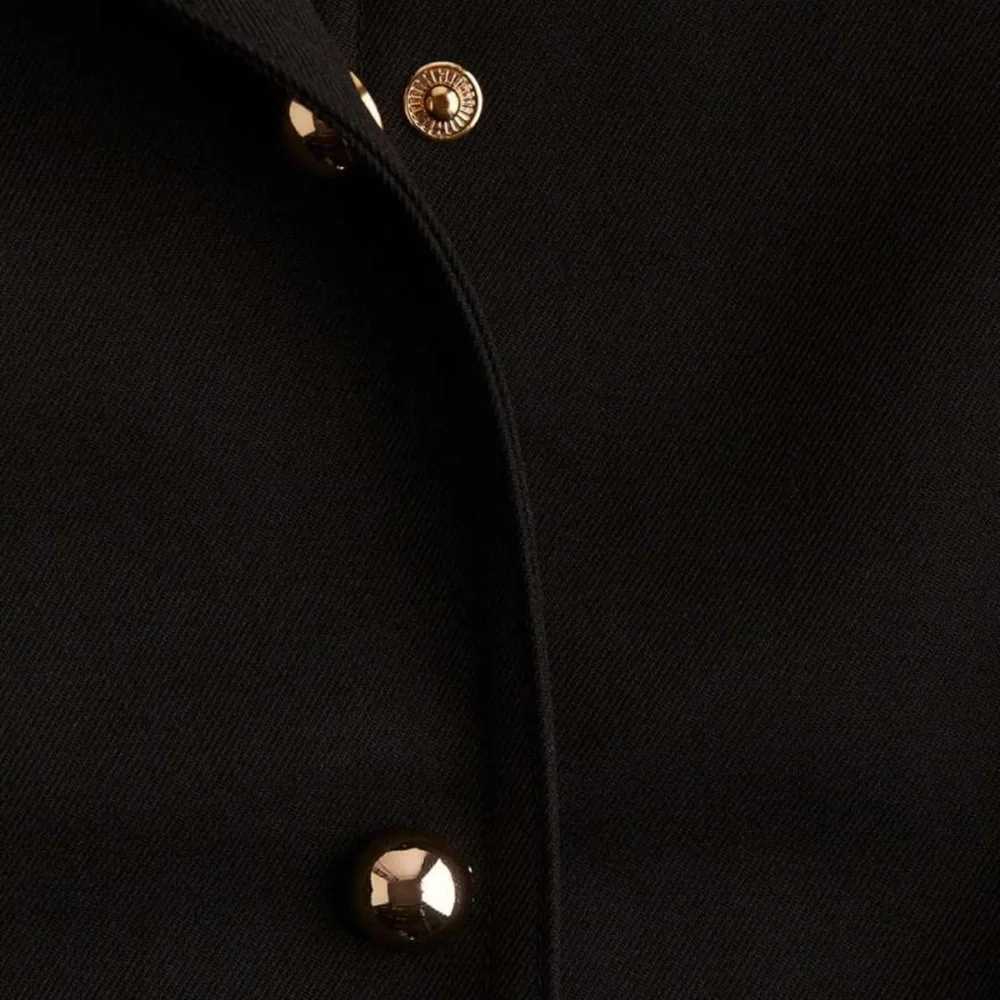H&M Black Cropped Jacket with Gold Snap Buttons Sz L - Picture 2 of 7